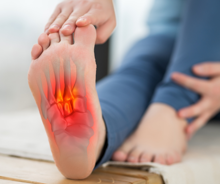 Plantar Fasciitis vs. Plantar Fascial Rupture: Understanding the Difference, Treatment, and Recovery Time